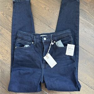 Good American Good Legs Skinny Jeans